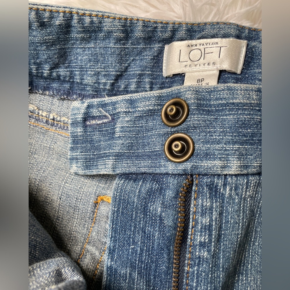 LOFT Denim Mini Skirt 💙 - Picture 7 of 10